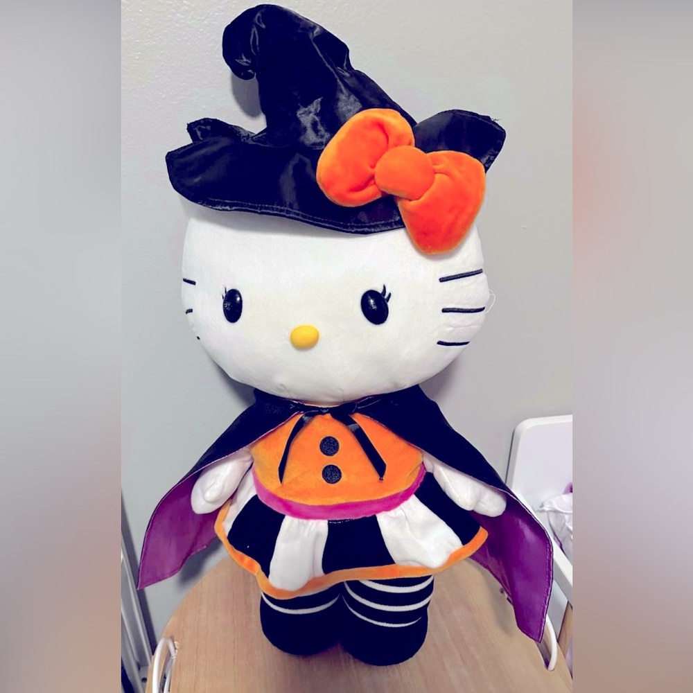 HELLO KITTY HALLOWEEN WITCH PORCH DOOR GREETER PLUSH